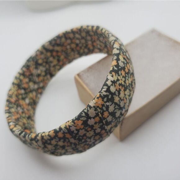 Cottagecore cloth floral bracelet‎ bangle - Picture 2 of 2